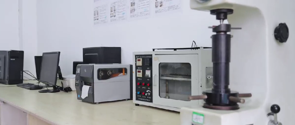 Pag-renew para sa Bagong Paglalakbay, Kalidad para sa Hinaharap — Pinoprotektahan ng Komprehensibong Pag-upgrade ng BEWELL ang Kaligtasan sa Paglalakbay ng mga Bata sa Pamamagitan ng Triple Innovation sa Pabrika, Talento, at Teknolohiya